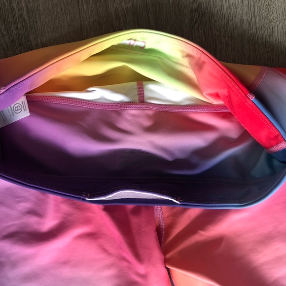 NWT Athleta Love Proudly 7/8 leggings, XS - Picture 5 of 5